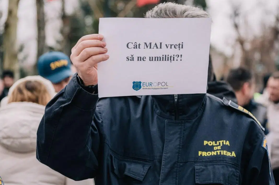 Sindicaliștii și rezerviștii militari, în marș prin Capitală