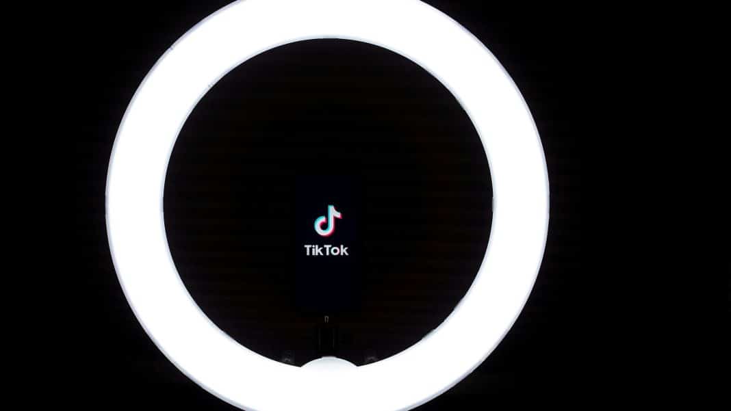 Tragedie! O influenceriță celebră, împușcată mortal în timpul unui live pe TikTok