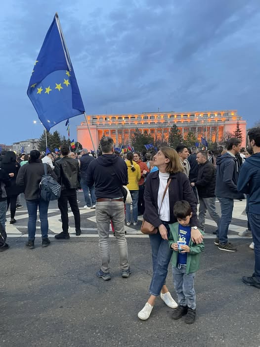 miting pro-UE infiltrați susținători Călin Georgescu,miting pro-UE,infiltrați,susținători,Călin Georgescu