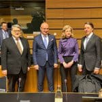 Emil Hurezeanu cere la Luxemburg continuarea presiunii asupra Rusiei